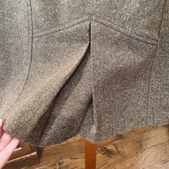 The Limited Stretch wool blend tweed pencil skirt lined pleated back SZ 8 brown - Picture 6 of 9